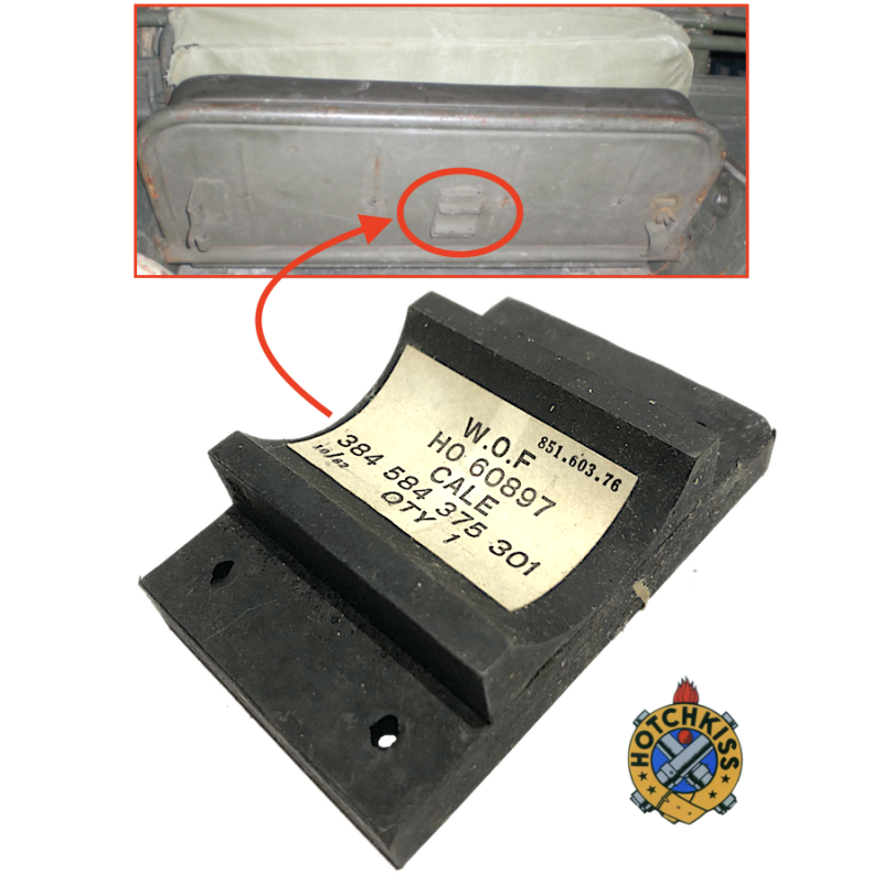 Caoutchouc maintien pompe air sous banquette